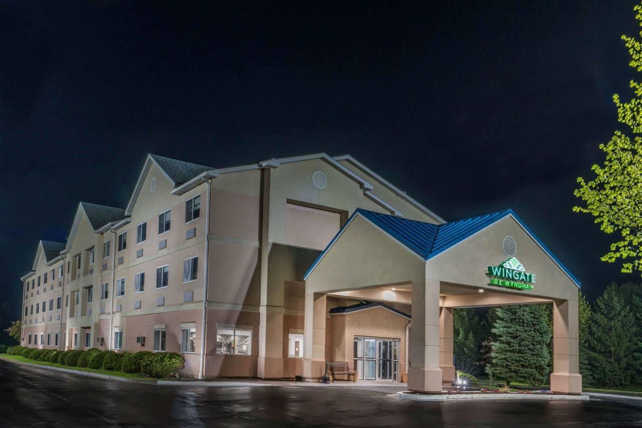 Comfort Inn & Suites Liverpool - Syracuse Exterior photo